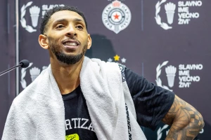Kameron Pejn: ''Zauvek Partizan!''